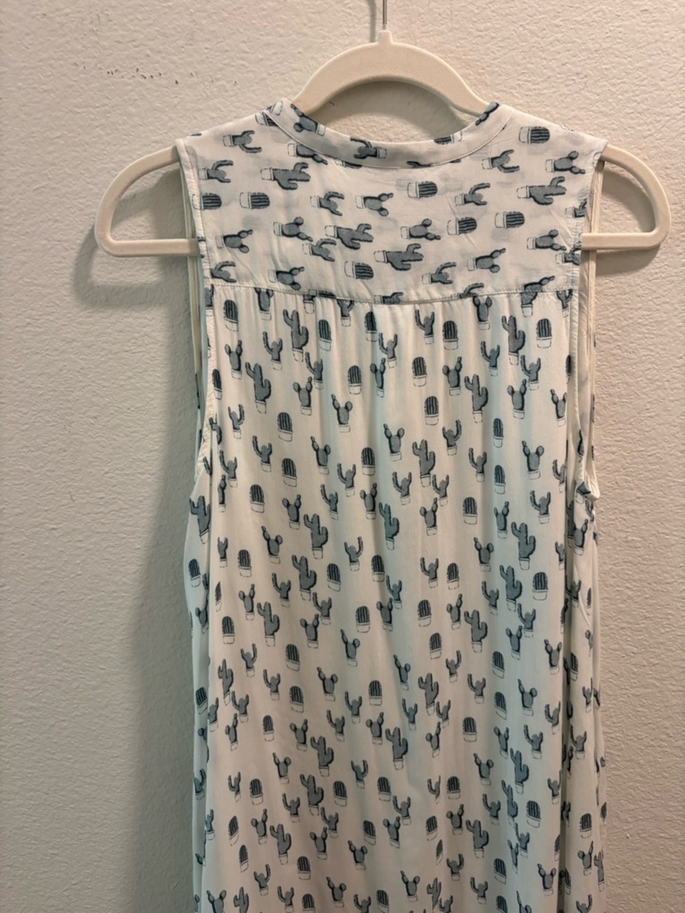 TylHo Cactus Shirtdress, size S - Picture 8 of 9